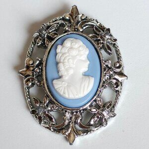 ORNATE VINTAGE Cameo Brooch Pin Back or Necklace Pendant